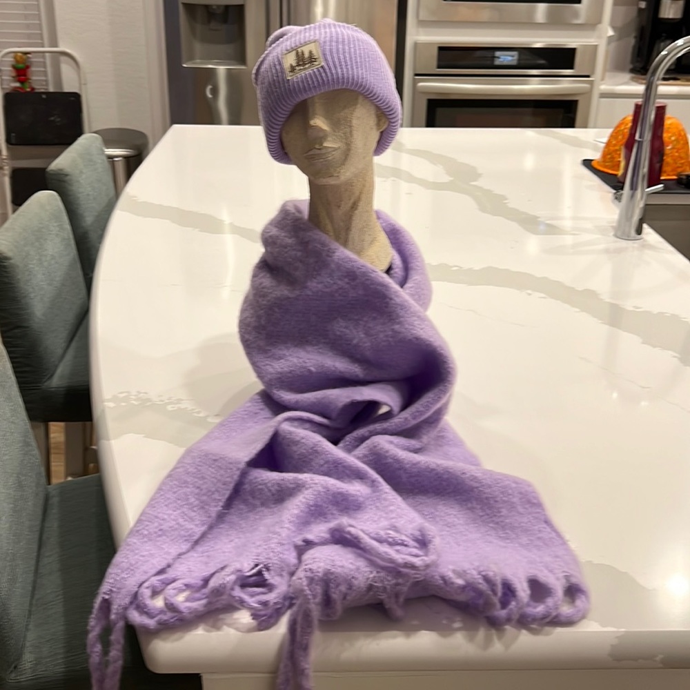 Gorgeous lavender Bernie and scarf set! Super chunky scarf is trending now!